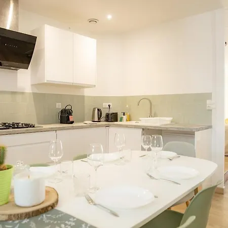 Vakantiehuis Sweet Homes 5min A Pied Des Arenes De - 5 Couchages Saintes