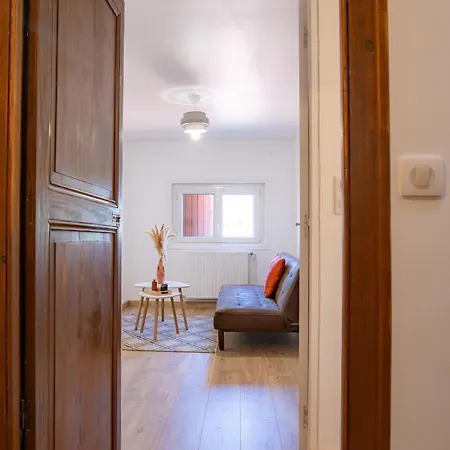 Vakantiehuis Sweet Homes 5min A Pied Des Arenes De - 5 Couchages