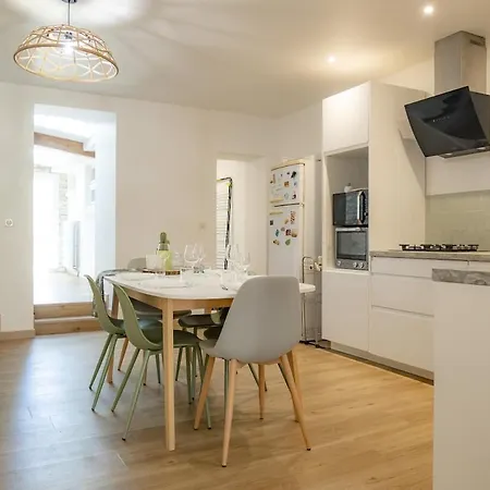 Vakantiehuis Sweet Homes 5min A Pied Des Arenes De - 5 Couchages *