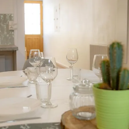 Sweet Homes 5min A Pied Des Arenes De - 5 Couchages Vakantiehuis *