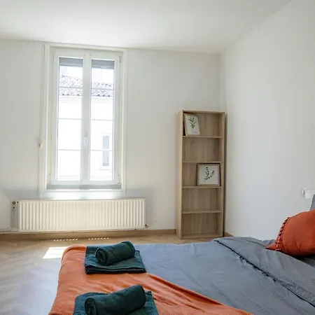 Sweet Homes 5min A Pied Des Arenes De - 5 Couchages * Saintes