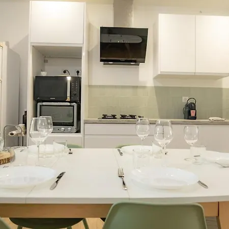 Vakantiehuis Sweet Homes 5min A Pied Des Arenes De - 5 Couchages *